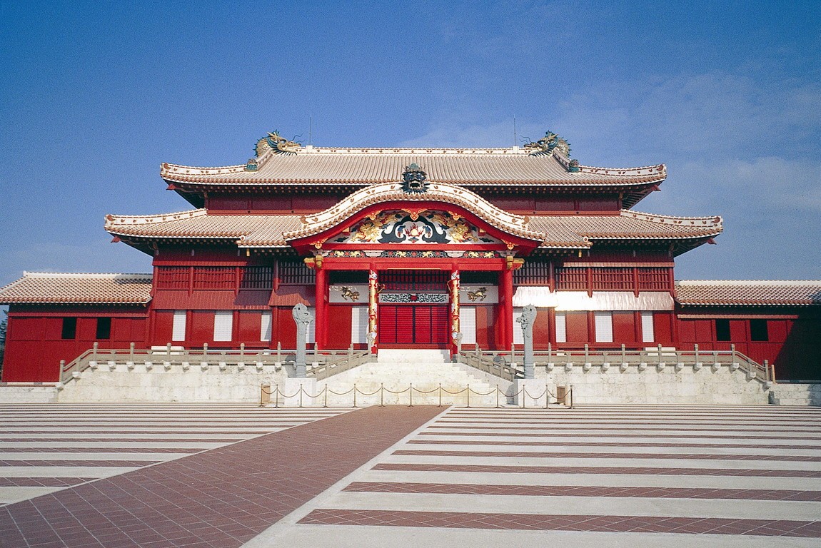 Shuri-jo Castle Park World Heritage Bus Tour [Tour in Japanese, Audio Guide Avail.] [OF600] 