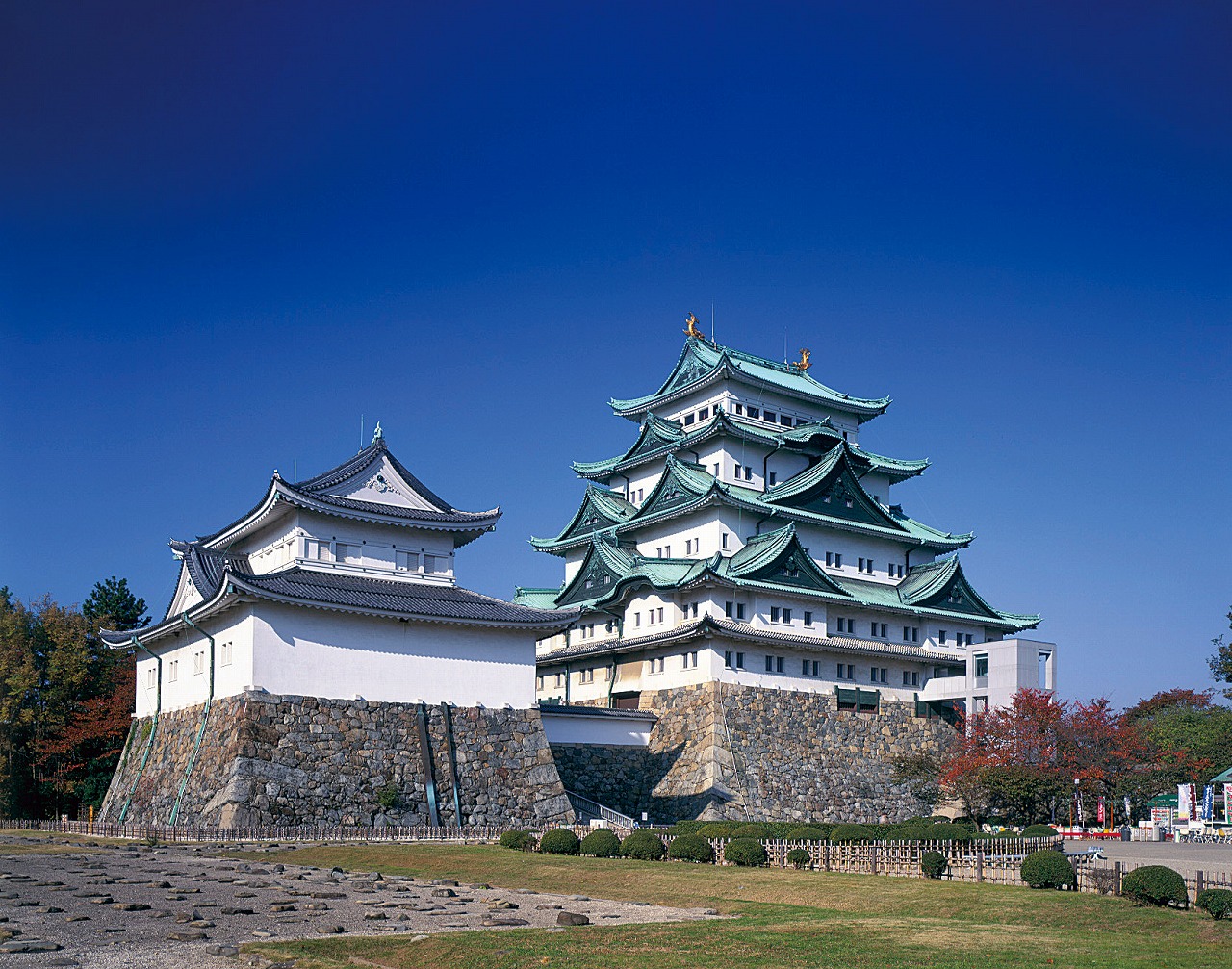 Nagoya-jo Castle & Toyota Commemorative Museum Tour [NG020] 