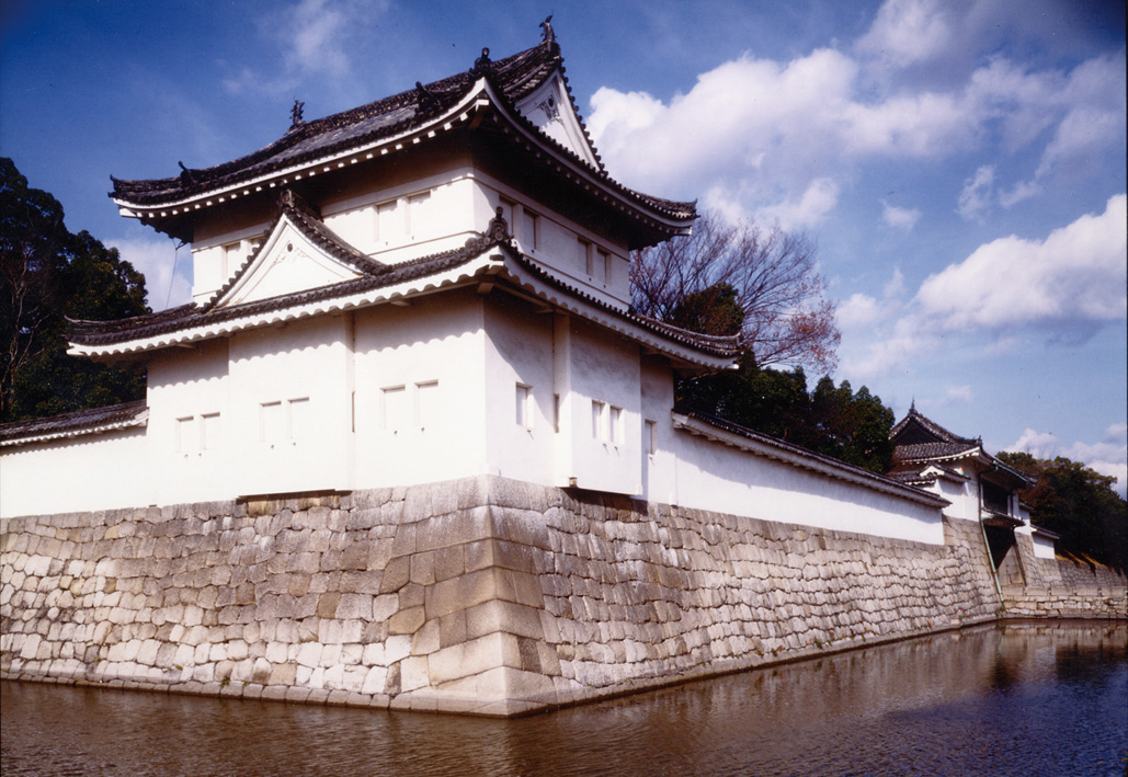 Kyoto Morning Tour from Osaka: Nijo-jo Castle, Kinkaku-ji Temple, and Kyoto Imperial Palace/Kitano-T